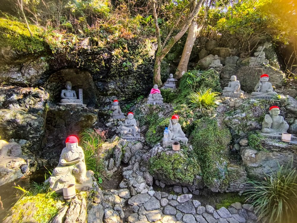 Fotografieren im Nanzoin Tempel