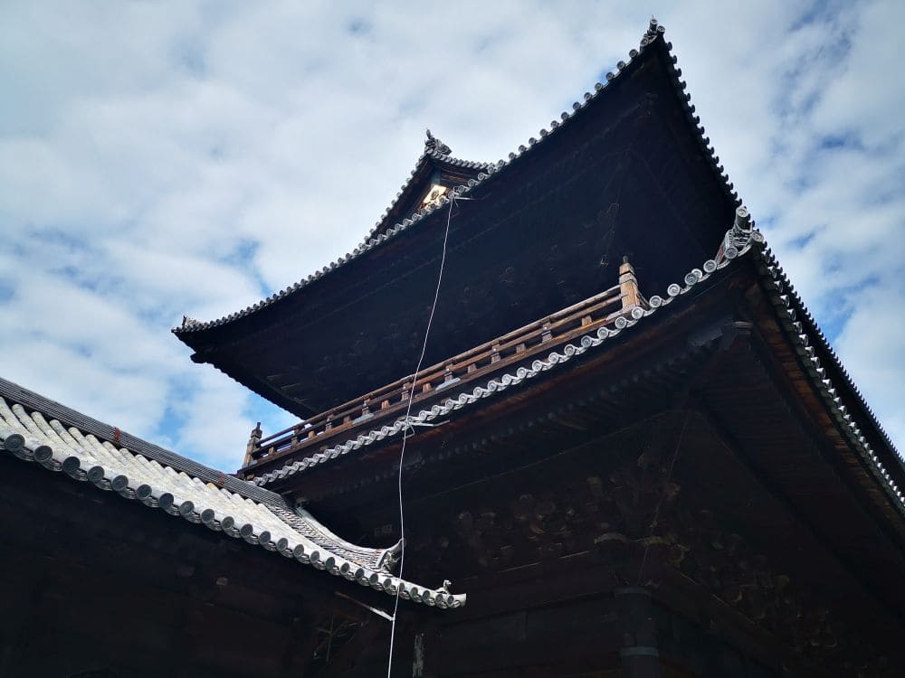 Das imposante Sanmon Tor im Nanzenji-Tempel