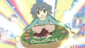 Eine Anime-Figur mit kurzen grauen Haaren hält einen großen, bunten Kuchen, auf dem "Frohe Weihnachten!" steht, mit festlichen Dekorationen. Helle, fröhliche Farben und Muster füllen den Hintergrund und erinnern an gemütliche Glühwein-Vibes aus klassischen Weihnachtsepisoden.